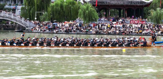 民俗拉动端午文旅消费端午假期，“民俗游”牢牢占据市场“C位”——游客不再满足于走马观花式的表演观赏。